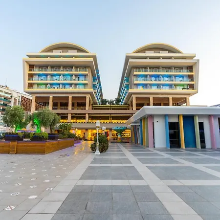 Adenya & Halal Alanya