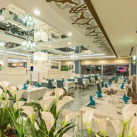 Üdülőközpont Adenya & Halal Alanya