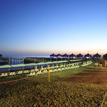 Üdülőközpont Adenya & Halal 5*