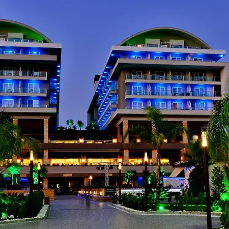 哈拉勒全包阿登亚度假酒店 阿萨拉尔