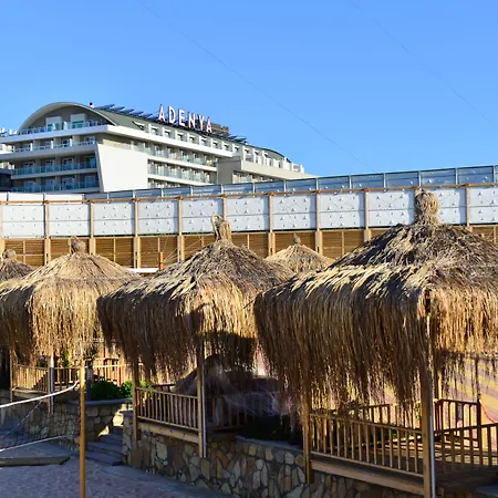 Üdülőközpont Adenya & Halal 5*