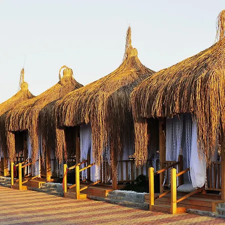 Üdülőközpont Adenya & Halal