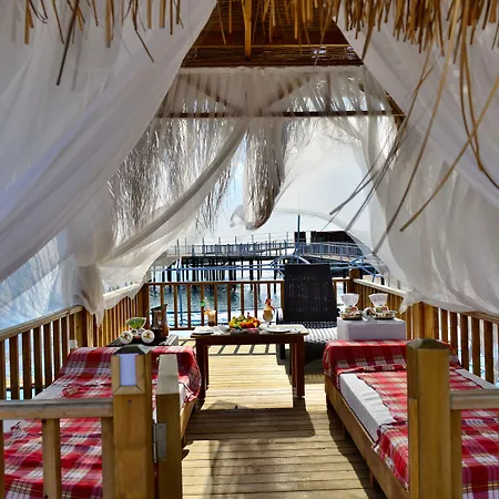 哈拉勒全包阿登亚度假酒店 阿萨拉尔