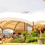 Adenya & Halal Θέρετρο