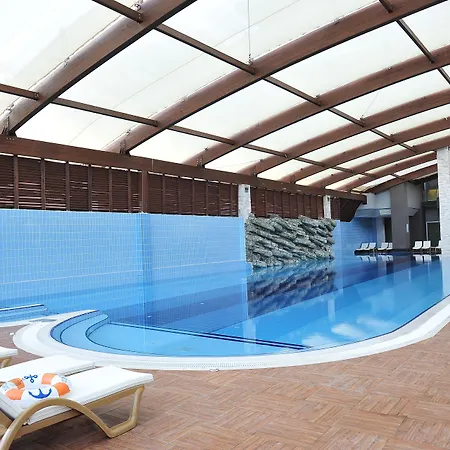 Rezort Adenya & Halal