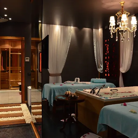 Adenya & Halal Rezort