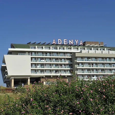 Adenya & Halal Rezort 5*