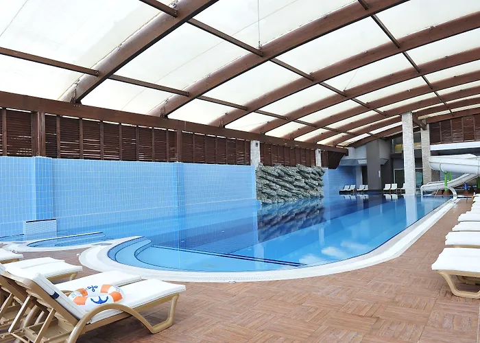 Resort Adenya & Halal