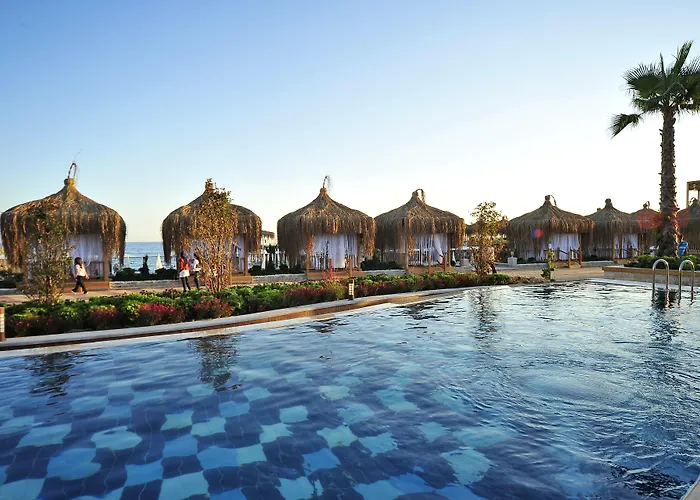 Resort Adenya & Halal